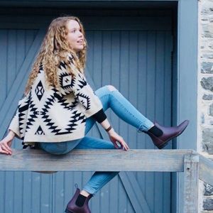 Cute tribal print sweater!